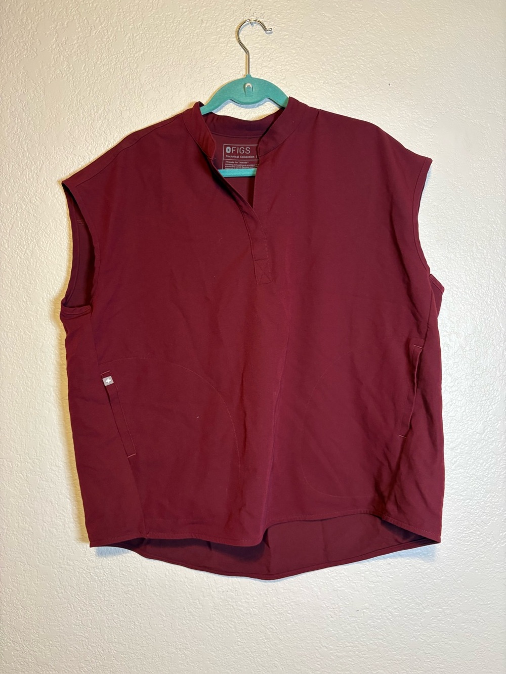 Figs Scrub Top Oversized PO 6393 Maroon Medical